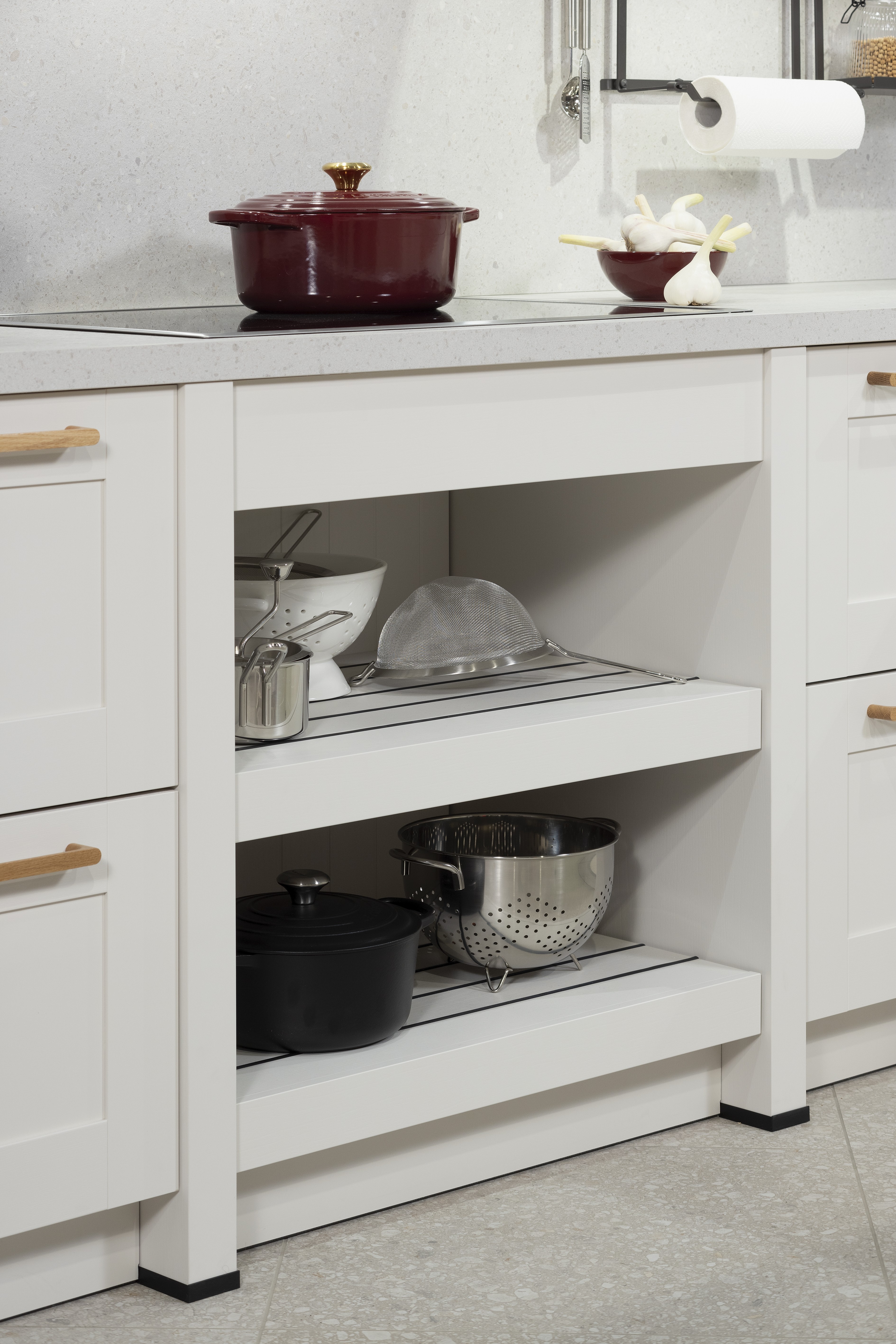 Schüller-Küche Casa Satin Pore muschweiß - Schranklösung