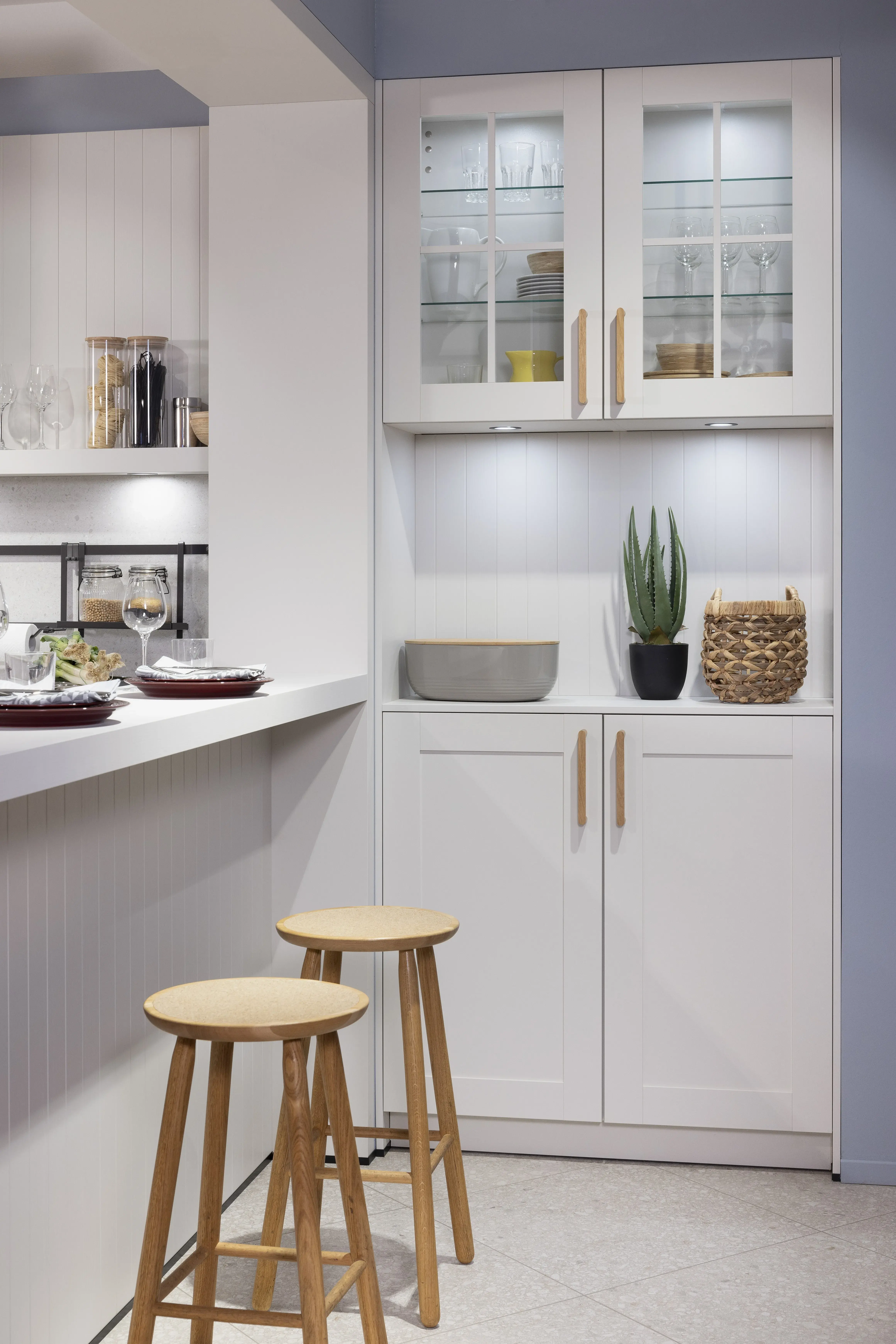 Schüller-Küche Casa Satin Pore muschweiß - Thekenlösung