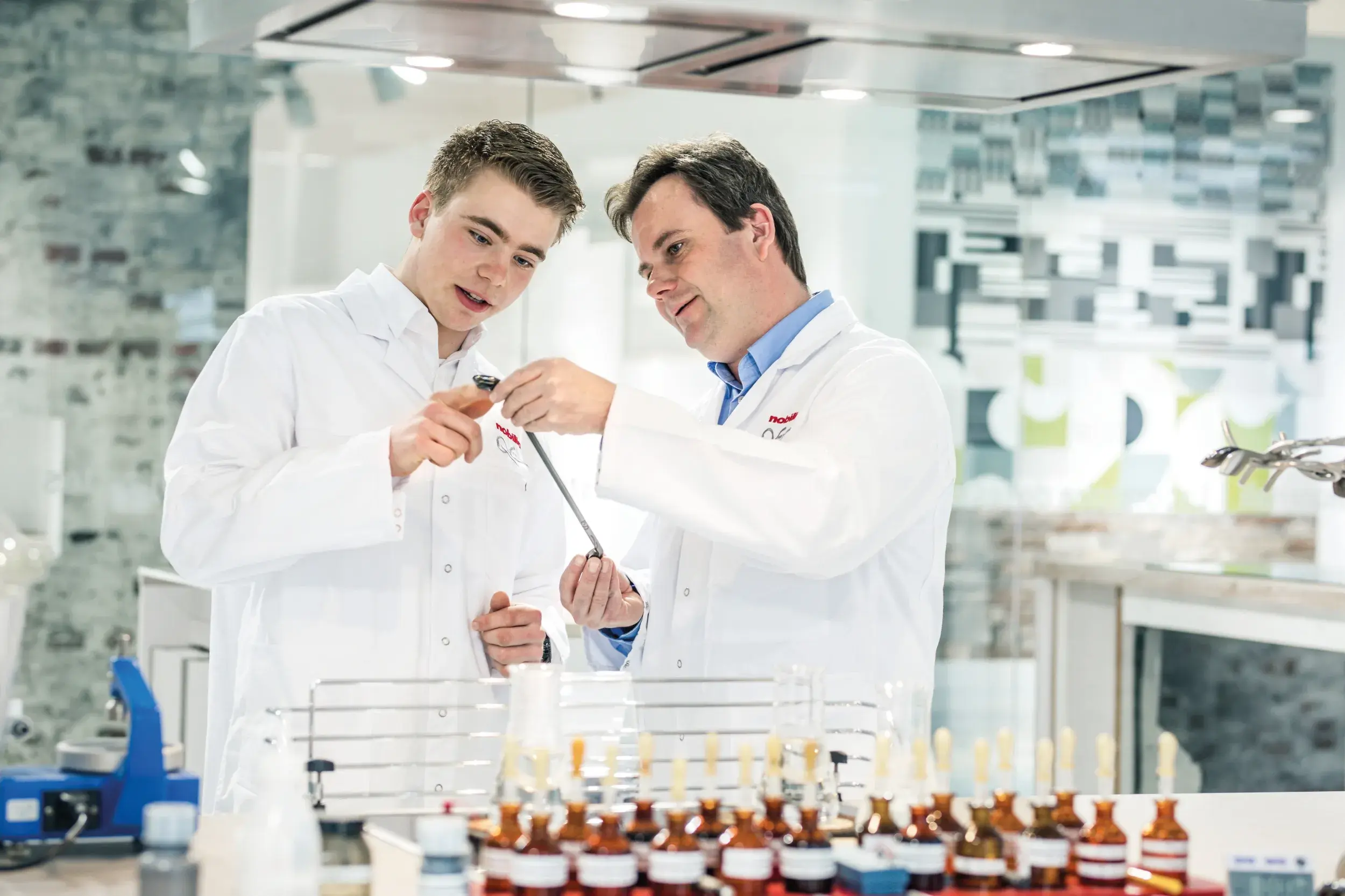 Nobilia Produktentwicklung Forscher im Labor